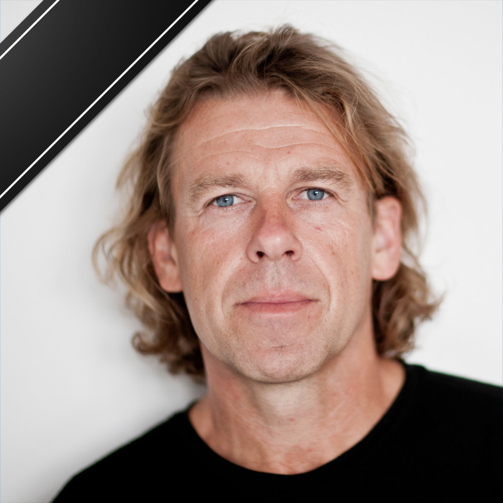 Foto Sven Seifert mit Trauerflor